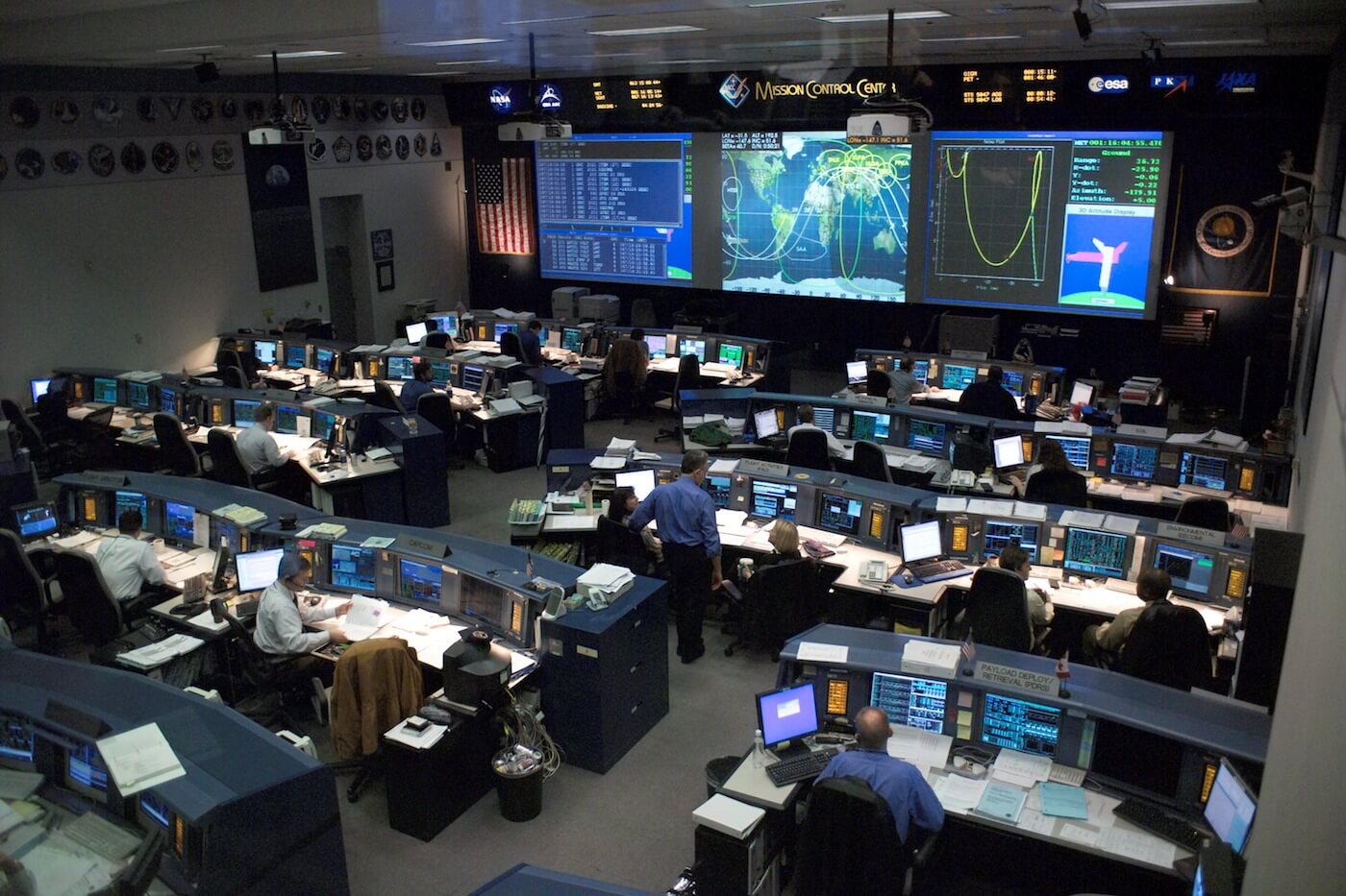 nasa-mission-control-center-monitoring